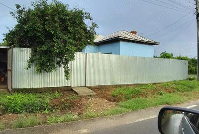 Casă cu 3 camere cu Teren 1550 Mp în Vărăști - 2