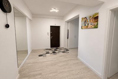 Apartament cu 3 camere decomandat în Central