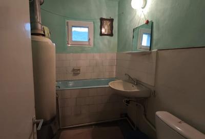 Apartament 2 camere, decomandat, spatios, zona linistita, terasa mare si balcon - 10