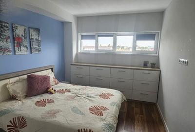 Apartament cu 3 camere semidecomandat în Central - 3