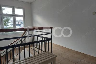 Cabinet medical de vanzare 3 camere 50 mp mobilat central Cisnadie - 4