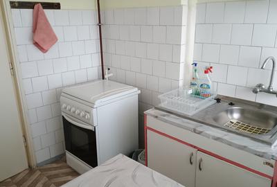 Dau in chirie pe termen lung apartament cu trei camere central - 3