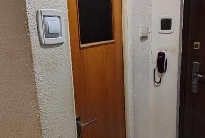 Apartament cu 3 camere decomandat, mobilat în 13 Septembrie - 6