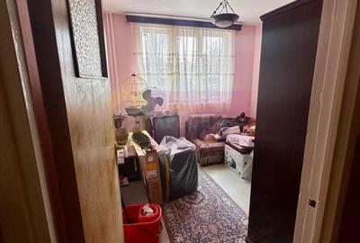 Apartament cu 3 camere semidecomandat în Rahova - 7