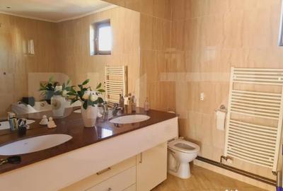 Casă cu 7 camere cu Teren 700 Mp în Central - 5