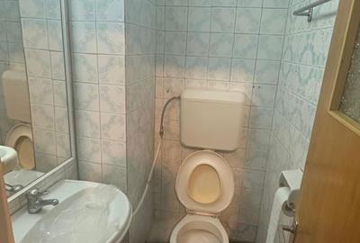 Apartament cu 3 camere decomandat în 1 Mai - 9