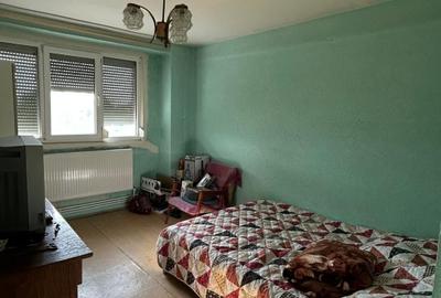 Apartament cu 4 camere decomandat în Micro 40 - 6