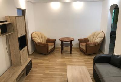 Apartament cu 3 camere semidecomandat în Tineretului - 2