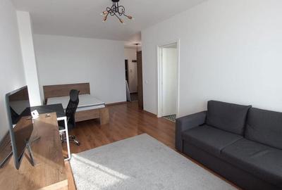 Garsonieră decomandată în Central