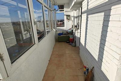 Apartament cu 3 camere decomandat în Fetești-Gară - 2