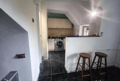 Garsonieră în Romană