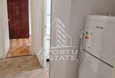 Apartament cu 3 camere, mobilat în Tipografilor