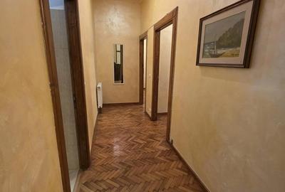 Apartament cu 3 camere semidecomandat în Ultracentral