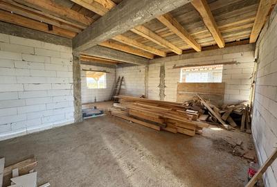 Casă cu 3 camere în Aluniș - 2