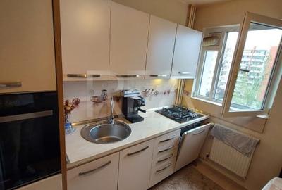 Baba Novac - renovat - parcare - metrou - 6