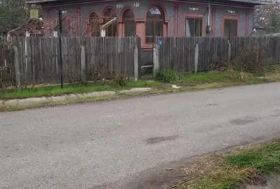 Casă cu 3 camere cu Teren 900 Mp în Bogata - 2