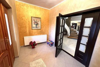 Casă cu 4 camere în Lugașu de Jos - 8