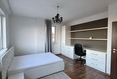 Garsonieră decomandată, mobilată în Central