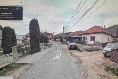 Teren de 3350 mp, în Pietroșani - 2