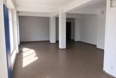 Spațiu comercial, de 106 mp, în Central - 1