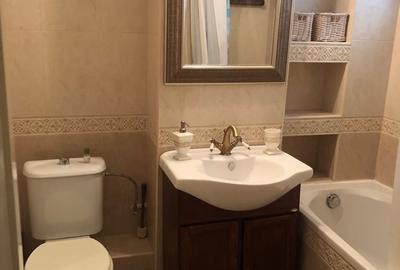 Apartament cu 3 camere decomandat, mobilat în Circumvalațiunii - 16