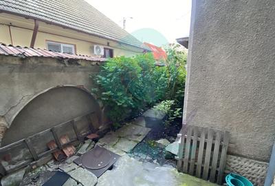 Parter de vila cu mică curte, Piața Alba Iulia - 11