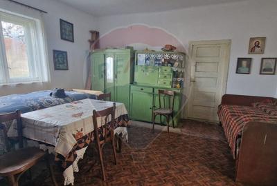 Casă cu 3 camere cu Teren 2500 Mp în Chelința - 7