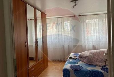 Casa / Vila cu 6 camere de vanzare - 1