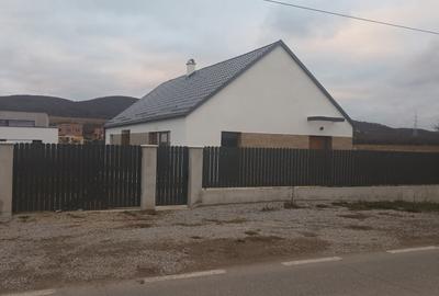 Casă individuală cu 3 camere cu Teren 440 Mp în Periferie - 4