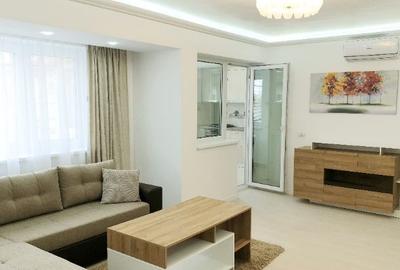 Apartament cu 3 camere decomandat în Domenii
