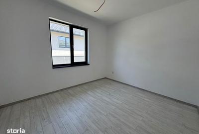 Casă cu 4 camere în Valea Adâncă - 7