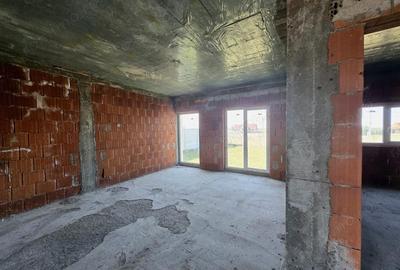 Casă cu Teren 600 Mp în Frumușeni - 12