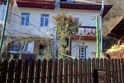 Apartament cu 3 camere decomandat în Central - 20
