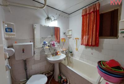 Apartament cu 3 camere decomandat în Sărari - 10