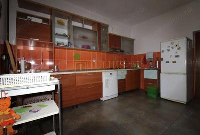 Casa ideala pentru activitati Comerciale. (gradinita, after school, ...) - 32