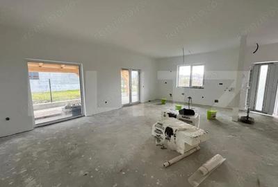 Casă cu 4 camere cu Teren 500 Mp în Unirea - 10