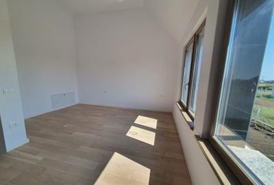 Monarch Soleil - duplex cu cartport auto din constructie / curte amenajata Monarch Soleil - duplex cu cartport auto din constructie / curte amenajata - 12