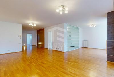 Apartament cu 3 camere decomandat în Exterior Sud