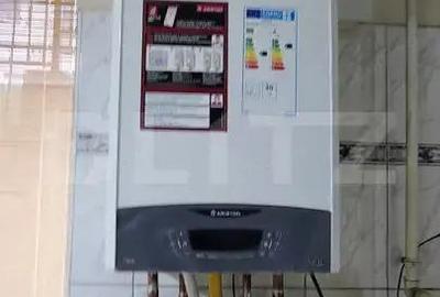 Casa Interbelica de Vanzare in Predeal - 9