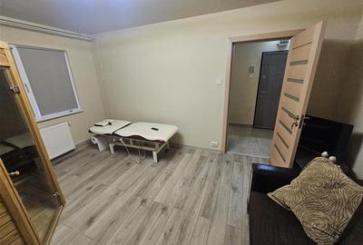 Apartament cu 2 camere semidecomandat în Micro I - 2