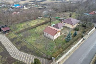 Casă cu 4 camere cu Teren 1950 Mp în Smârdan - 6