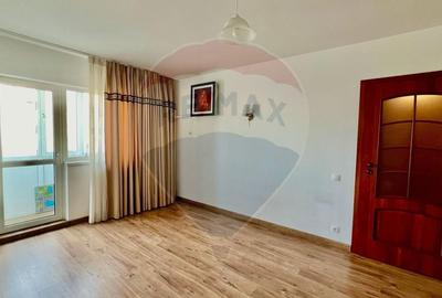 Apartament cu 2 camere semidecomandat în Compozitorilor