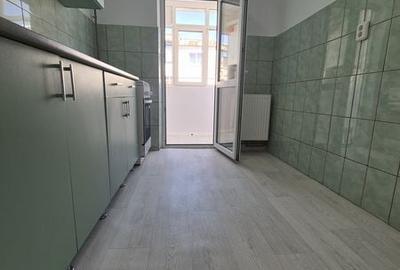 Apartament cu 2 camere decomandat în Mihai Bravu