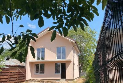 Casă cu 5 camere în Săftica - 1