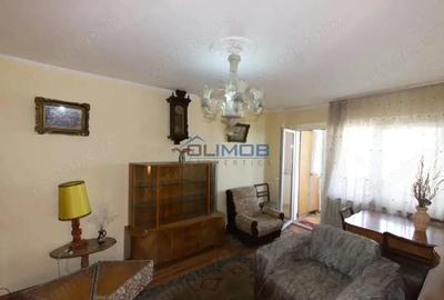 Apartament 3 camere de vanzare vedere spate Bulevardul Tei - 12
