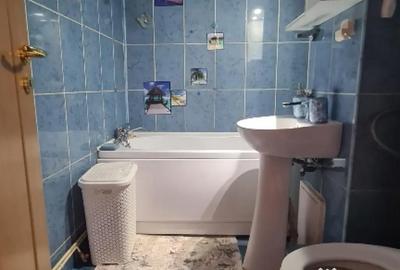 Apartament cu 3 camere decomandat în Central - 2