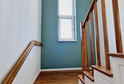 Casă cu 4 camere cu Teren 200 Mp în Central - 3