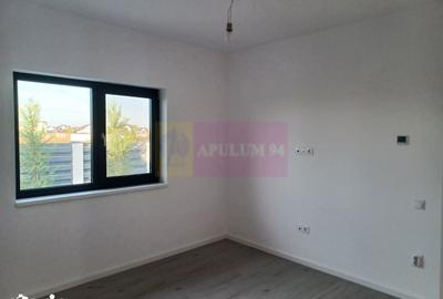 Casă cu 4 camere cu Teren 505 Mp în Săbăreni - 1