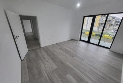 Apartament cu 3 camere semidecomandat în Giroc - 10