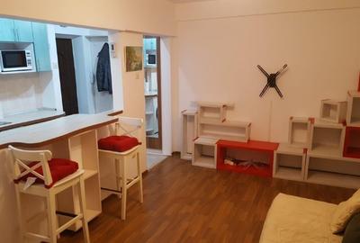 Apartament cu 2 camere semidecomandat în Băneasa